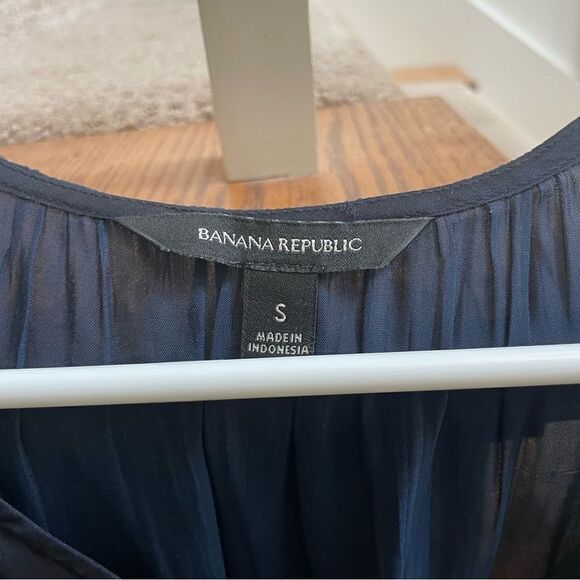 Banana Republic Blouse - Picture 3 of 4
